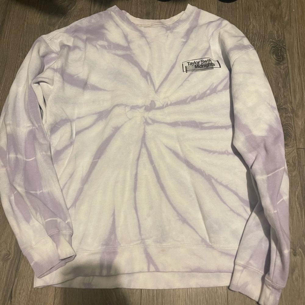 Taylor Swift crew neck